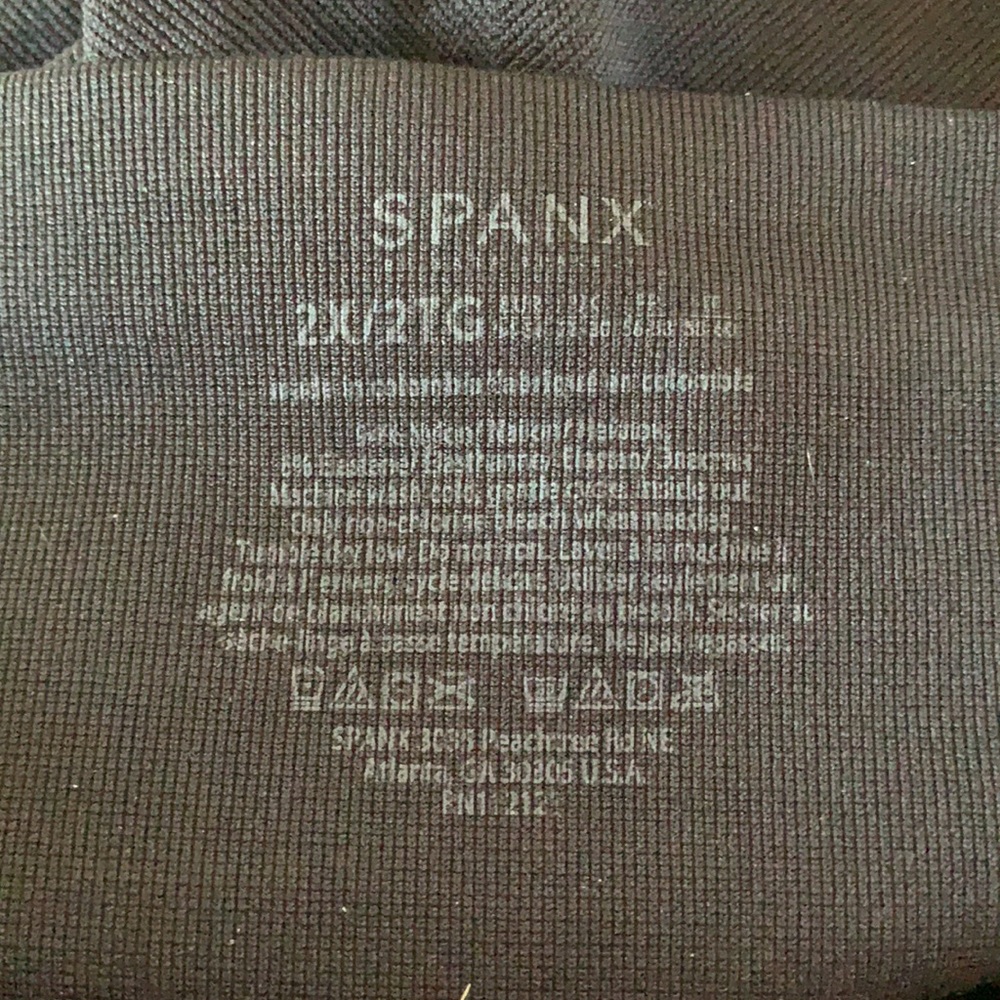 🌟SPANX SEAMLESS ANKLE ZIP LEGGINGS🌟 - Picture 3 of 5